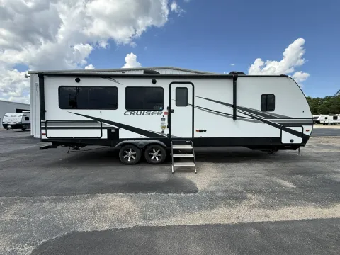 Photos of 2021 Crossroads Cruiser Aire CR28RKS for sale in Wills Point, TX at Liberty Trail RV - Canton