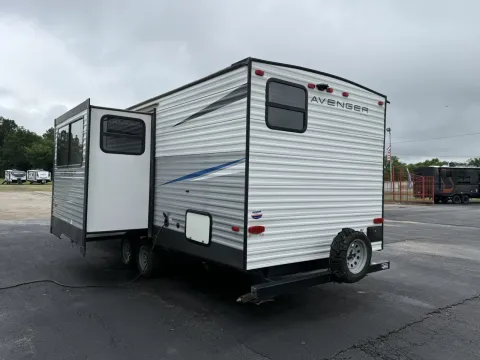 More photos of 2021 Prime Time Avenger 26BBS at Liberty Trail RV - Canton, TX