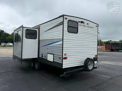 More photos of 2021 Prime Time Avenger 26BBS at Liberty Trail RV - Canton, TX