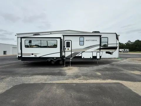 Photos of 2026 Dutchmen Astoria 3173RLP for sale in Wills Point, TX at Liberty Trail RV - Canton