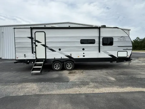 Photos of 2023 East To West Della Terra 261RBS for sale in Wills Point, TX at Liberty Trail RV - Canton