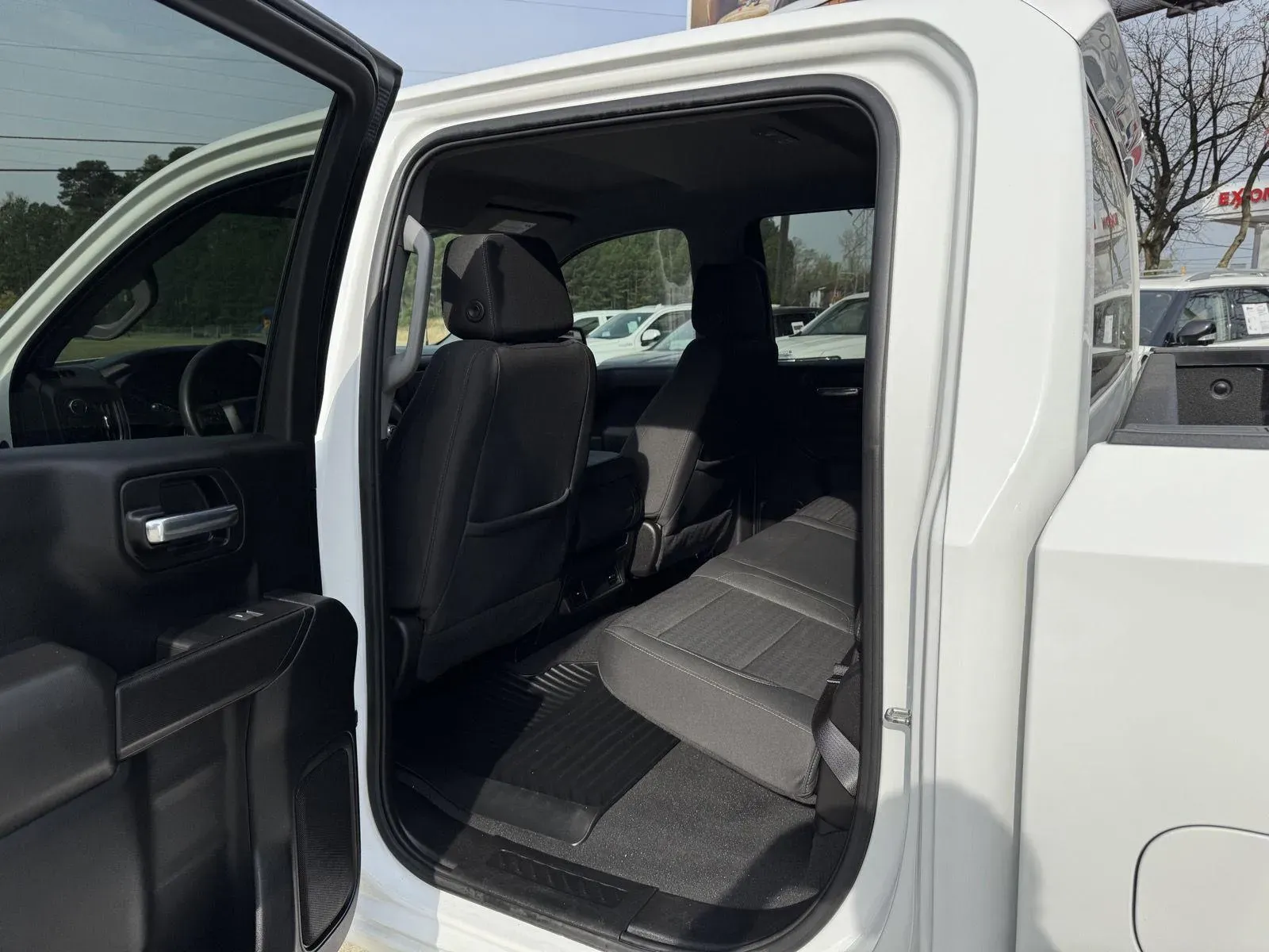 2023 Chevrolet Silverado 1500 Custom - Photo 7