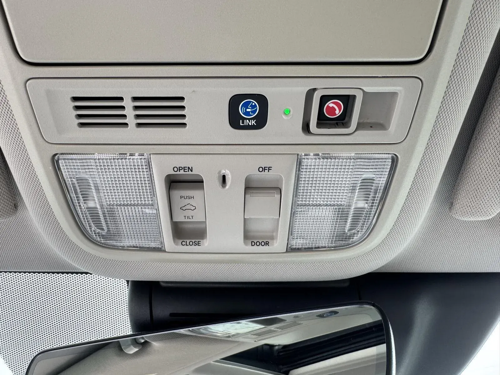 2018 Honda Accord Touring - Photo 26