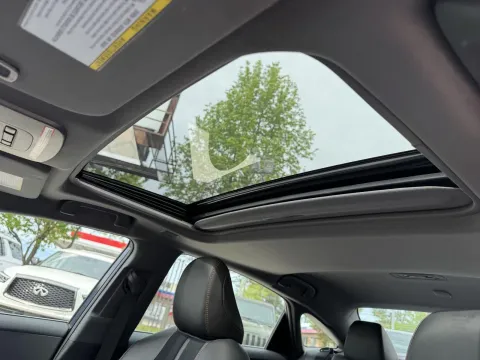 More photos of 2019 Toyota Avalon XSE at Premier Auto Group, NC