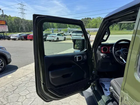 More photos of 2021 Jeep Wrangler Unlimited Rubicon at Premier Auto Group, NC