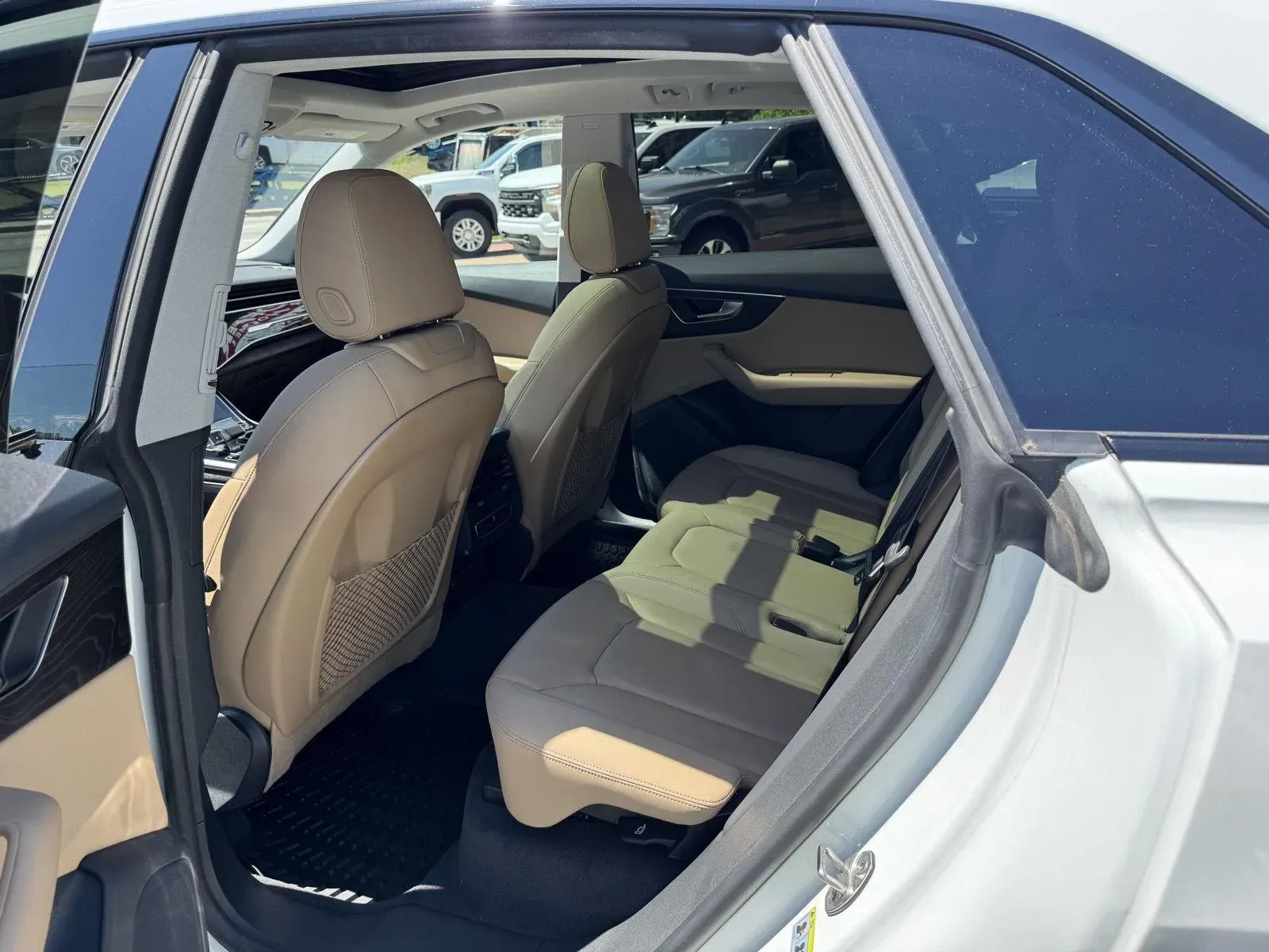 2021 Audi Q8 Premium - Photo 6