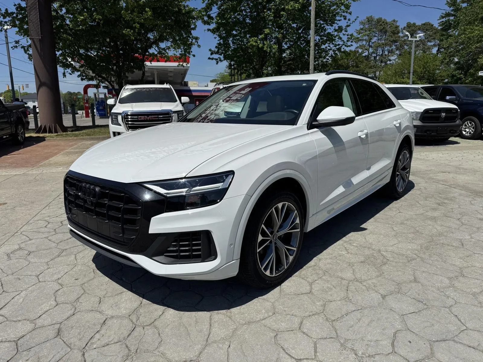 2021 Audi Q8 Premium - Photo 8