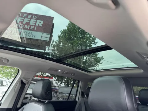 More photos of 2019 Volkswagen Tiguan SE at Premier Auto Group, NC