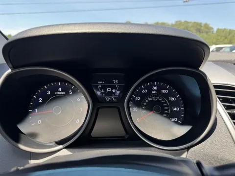 More photos of 2015 Hyundai Elantra SE at Premier Auto Group, NC