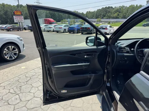 More photos of 2020 Honda Passport Elite at Premier Auto Group, NC