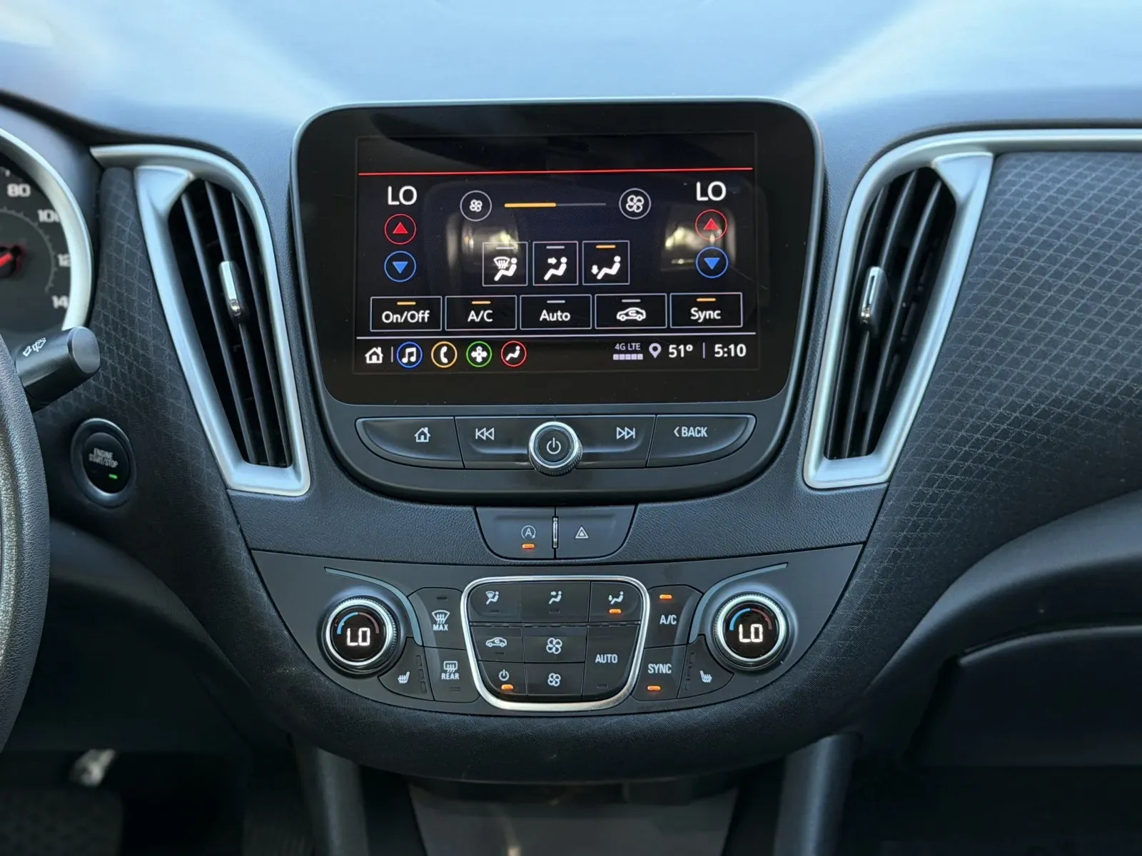 2023 Chevrolet Malibu 1LT - Photo 18