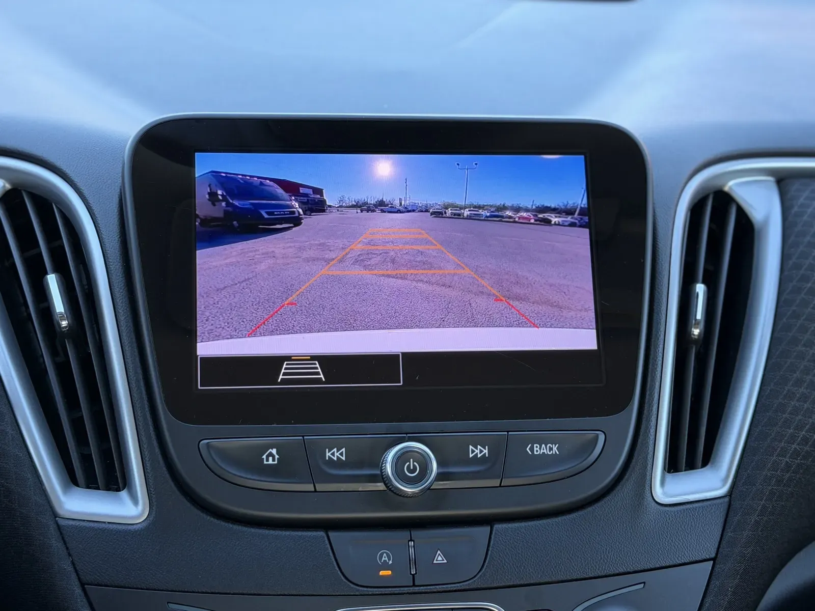 2023 Chevrolet Malibu 1LT - Photo 19