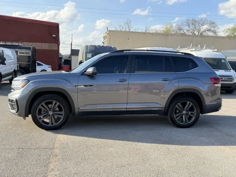 Another view of 2021 Volkswagen Atlas V6 SE R-Line for sale in Smyrna, TN at Angel Motors Inc
