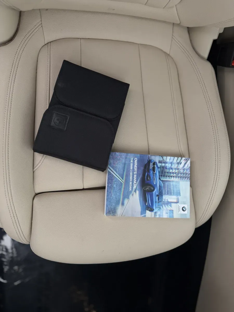 2021 BMW 3 Series 330i - Photo 24