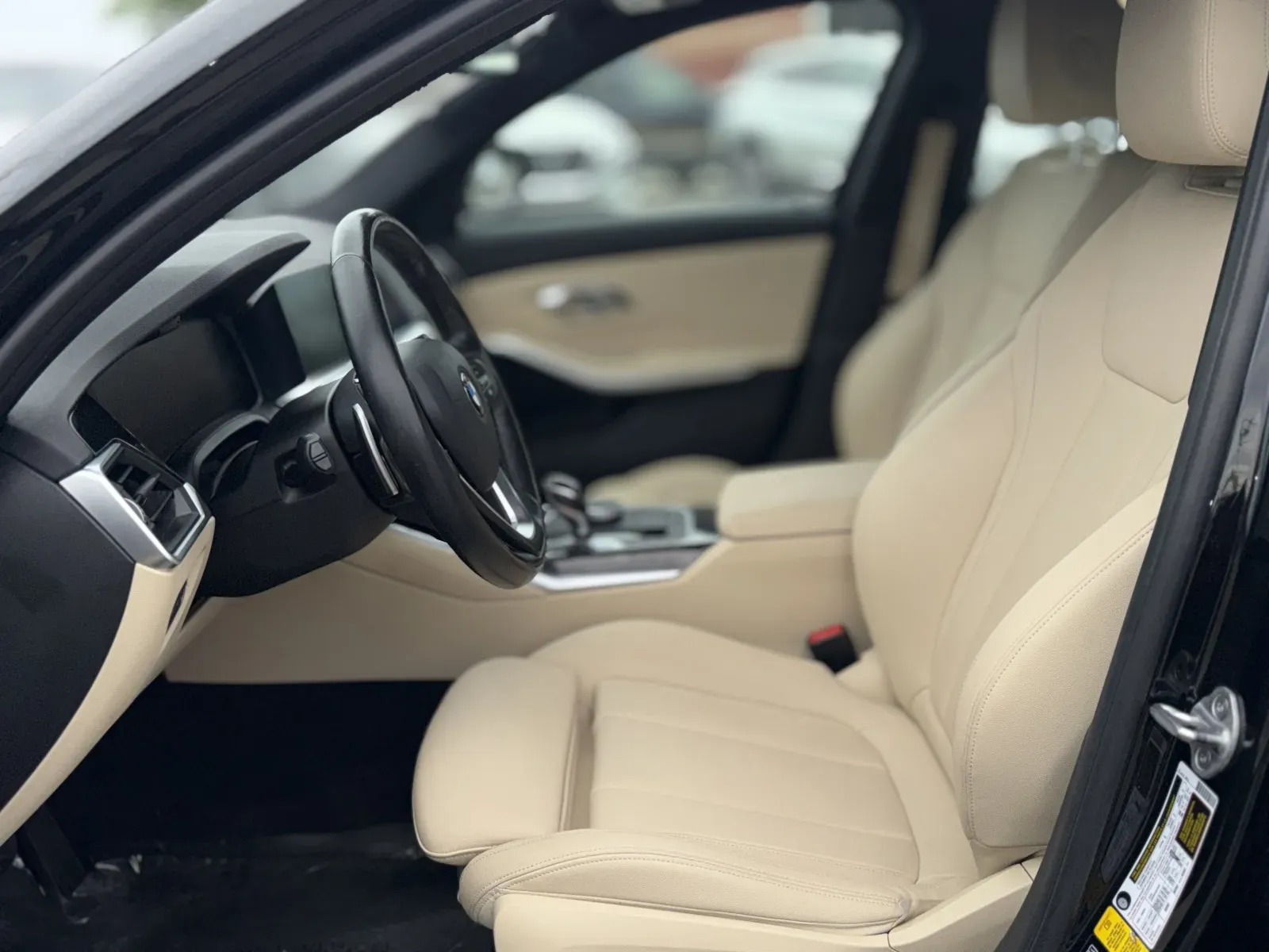 2021 BMW 3 Series 330i - Photo 11