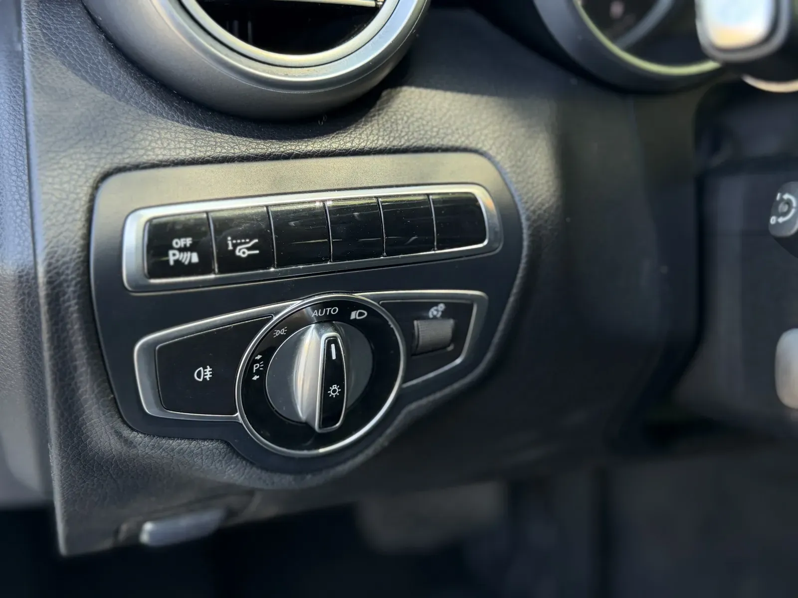 2016 Mercedes-Benz C-Class C300 - Photo 16