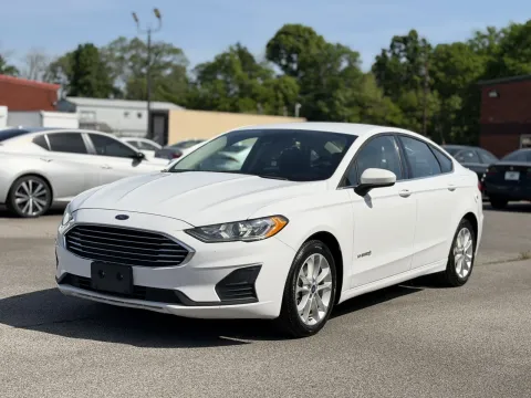 Photos of 2019 Ford Fusion Hybrid SE for sale in Smyrna, TN at Angel Motors Inc