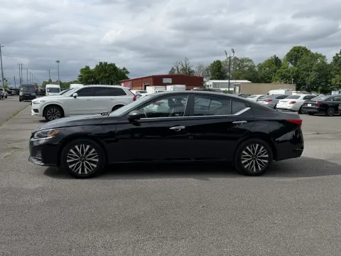 Another view of 2024 Nissan Altima 2.5 SV for sale in Smyrna, TN at Angel Motors Inc