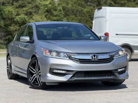 More photos of 2017 Honda Accord Sport at Angel Motors Inc, TN