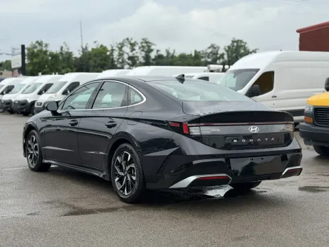 More photos of 2024 Hyundai SONATA SEL at Angel Motors Inc, TN