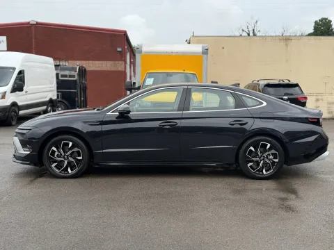 Another view of 2024 Hyundai SONATA SEL for sale in Smyrna, TN at Angel Motors Inc