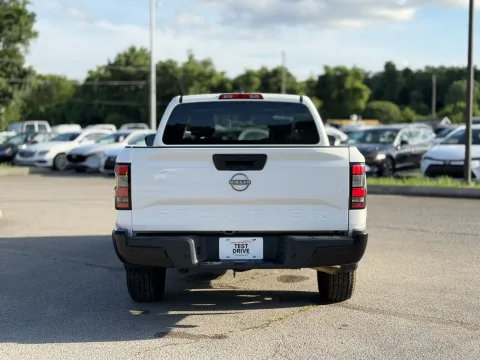 More photos of 2022 Nissan Frontier S at Angel Motors Inc, TN