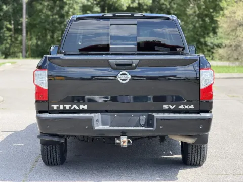 More photos of 2020 Nissan Titan SV at Angel Motors Inc, TN