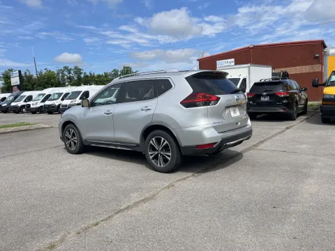 More photos of 2018 Nissan Rogue SL at Angel Motors Inc, TN