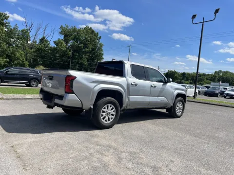 More photos of 2025 Toyota Tacoma at Angel Motors Inc, TN