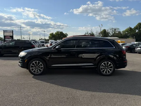 More photos of 2017 Audi Q7 3.0T quattro Prestige at Angel Motors Inc, TN