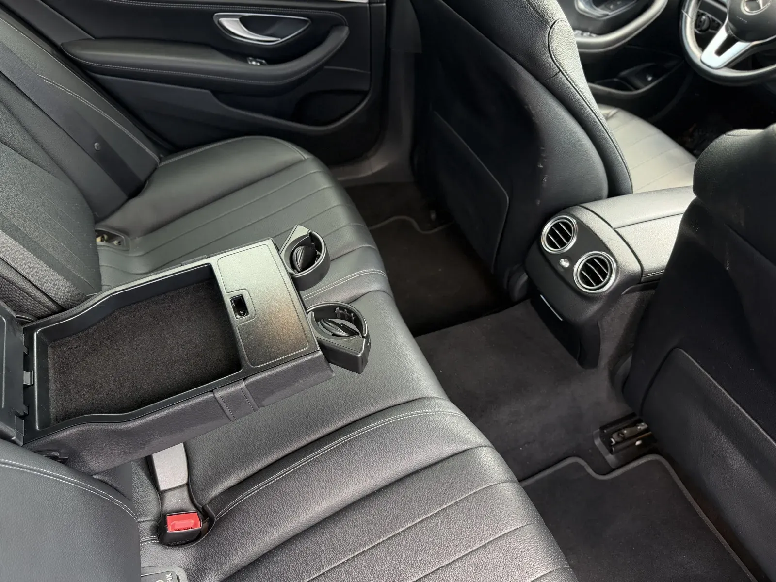2019 Mercedes-Benz E-Class E300 - Photo 13