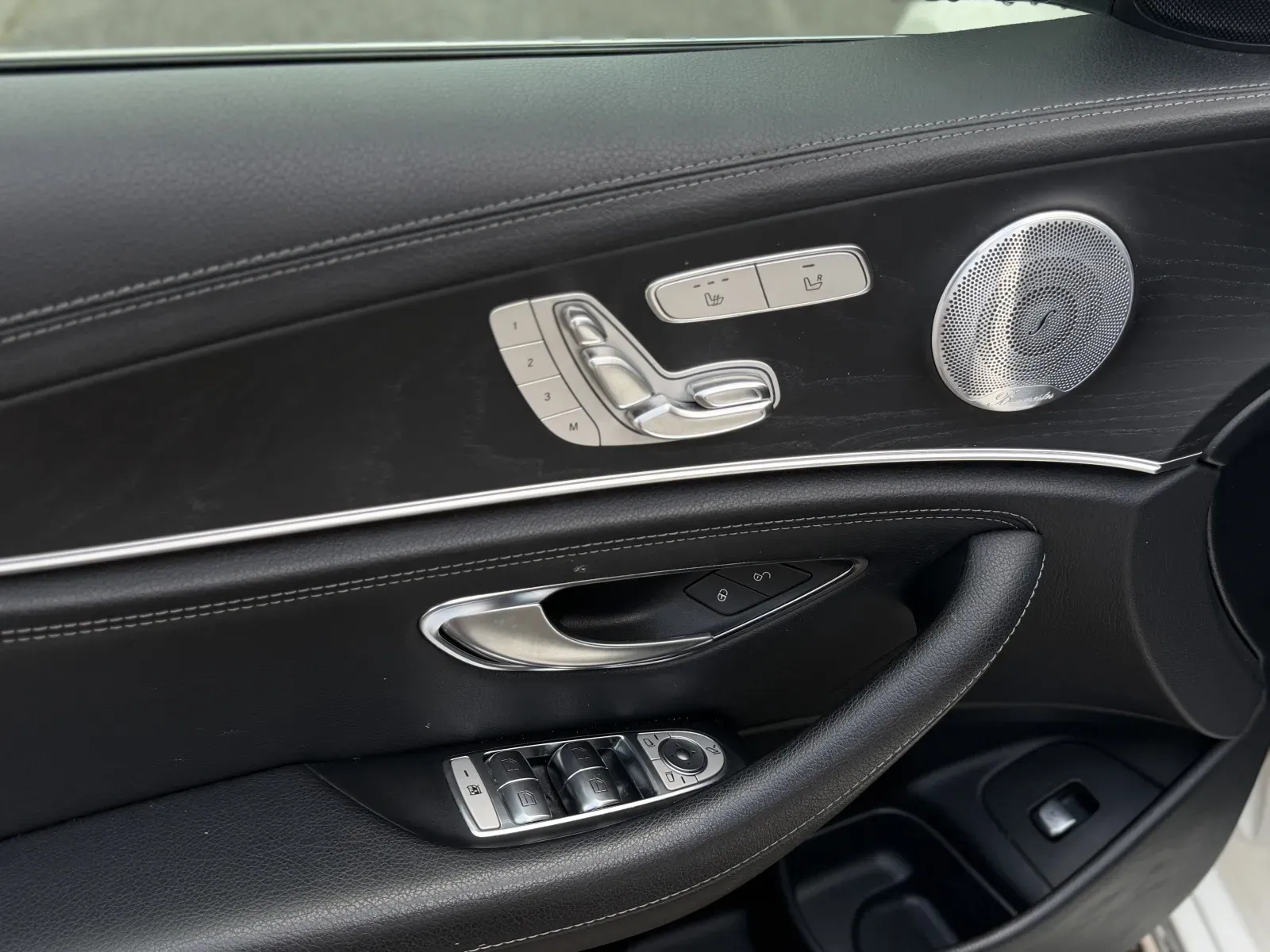 2019 Mercedes-Benz E-Class E300 - Photo 9