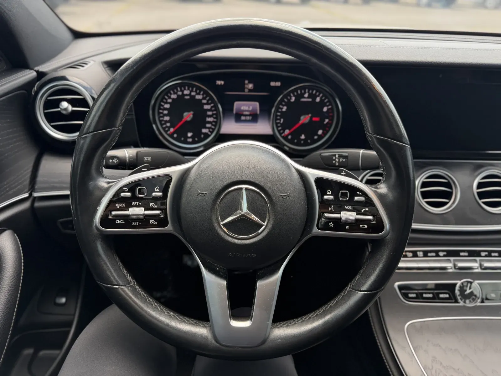 2019 Mercedes-Benz E-Class E300 - Photo 23