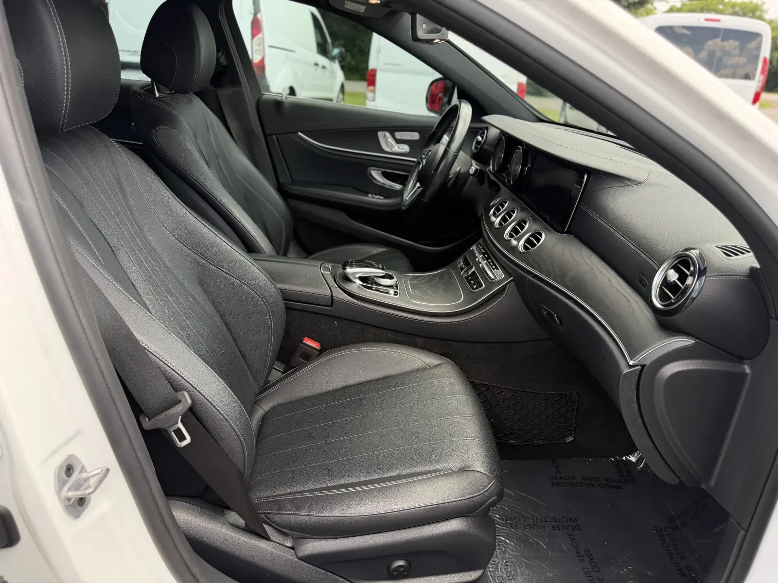 2019 Mercedes-Benz E-Class E300 - Photo 19