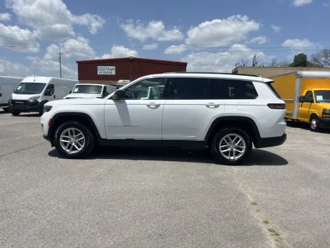 More photos of 2024 Jeep Grand Cherokee L Laredo at Angel Motors Inc, TN