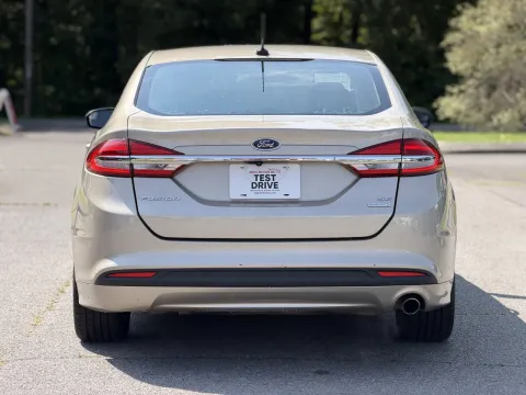 More photos of 2017 Ford Fusion SE at Angel Motors Inc, TN