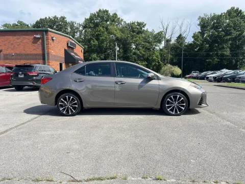 More photos of 2017 Toyota Corolla XSE at Angel Motors Inc, TN