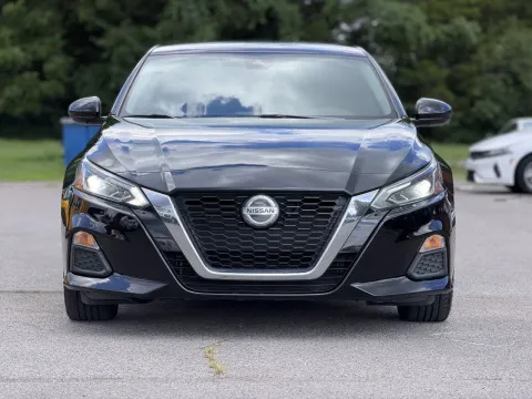 Another view of 2021 Nissan Altima 2.5 SV for sale in Smyrna, TN at Angel Motors Inc