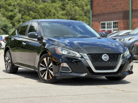 More photos of 2021 Nissan Altima 2.5 SV at Angel Motors Inc, TN