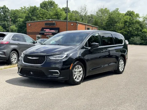 Photos of 2023 Chrysler Pacifica Touring for sale in Smyrna, TN at Angel Motors Inc