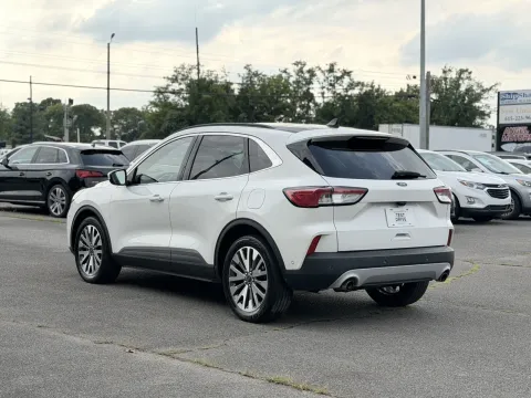 More photos of 2020 Ford Escape Hybrid Titanium at Angel Motors Inc, TN