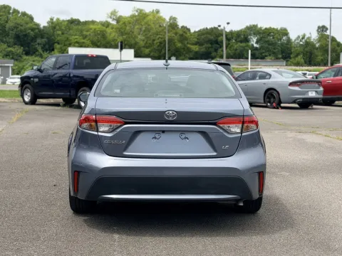 More photos of 2021 Toyota Corolla LE at Angel Motors Inc, TN