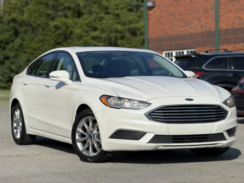 More photos of 2017 Ford Fusion SE at Angel Motors Inc, TN