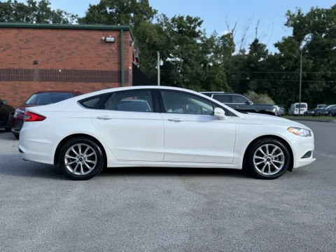 More photos of 2017 Ford Fusion SE at Angel Motors Inc, TN