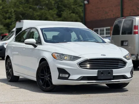 More photos of 2019 Ford Fusion SE at Angel Motors Inc, TN