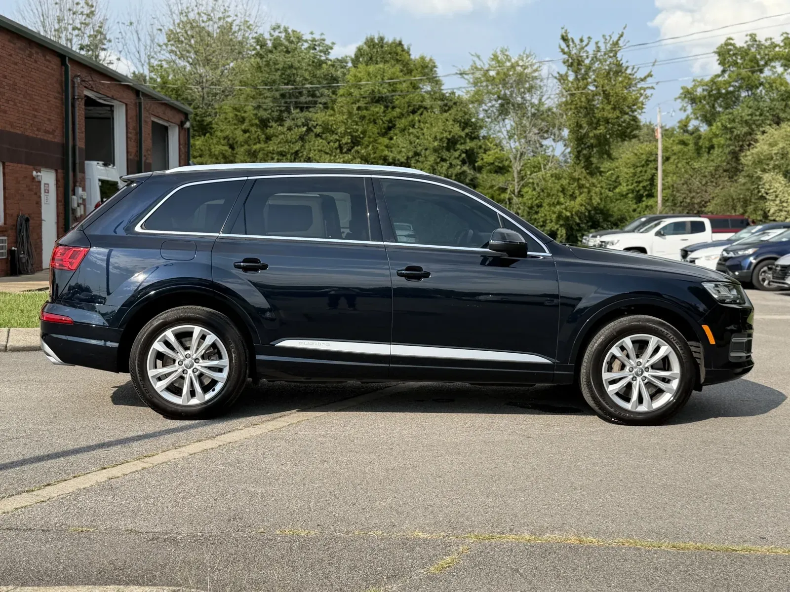 More photos of 2017 Audi Q7 2.0T quattro Premium Plus at Angel Motors Inc, TN