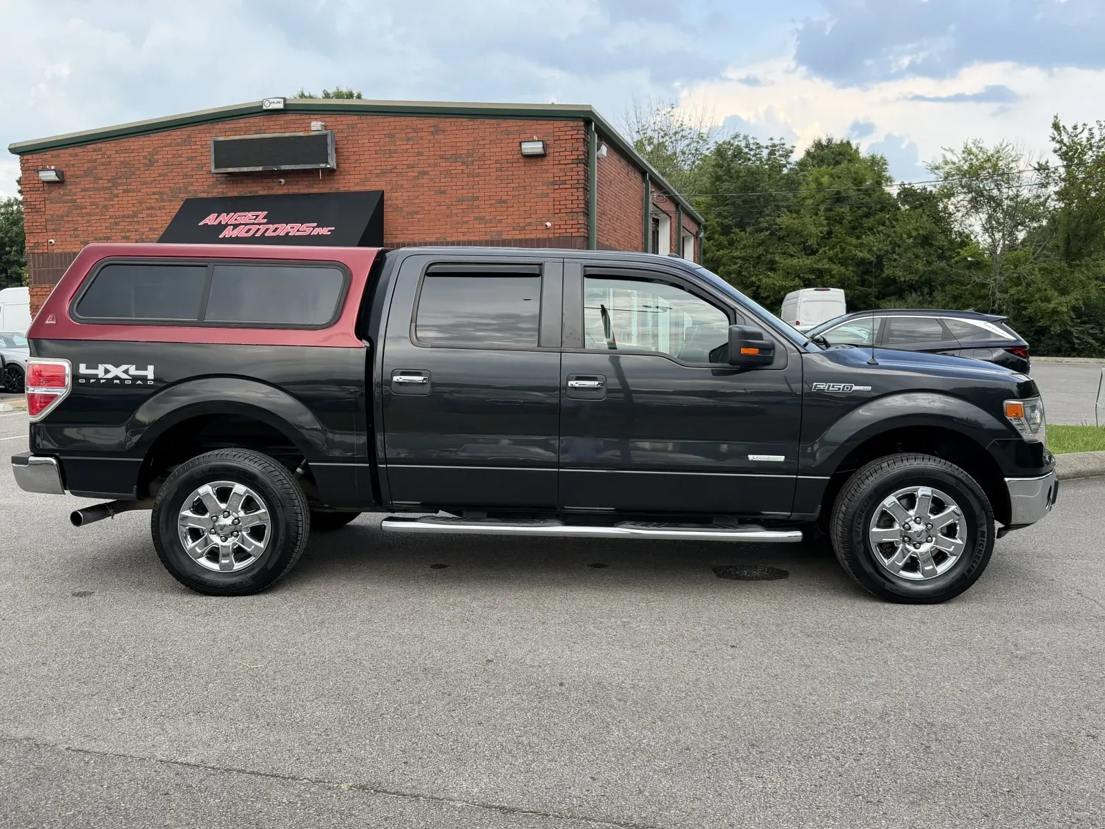 More photos of 2014 Ford F-150 XLT at Angel Motors Inc, TN