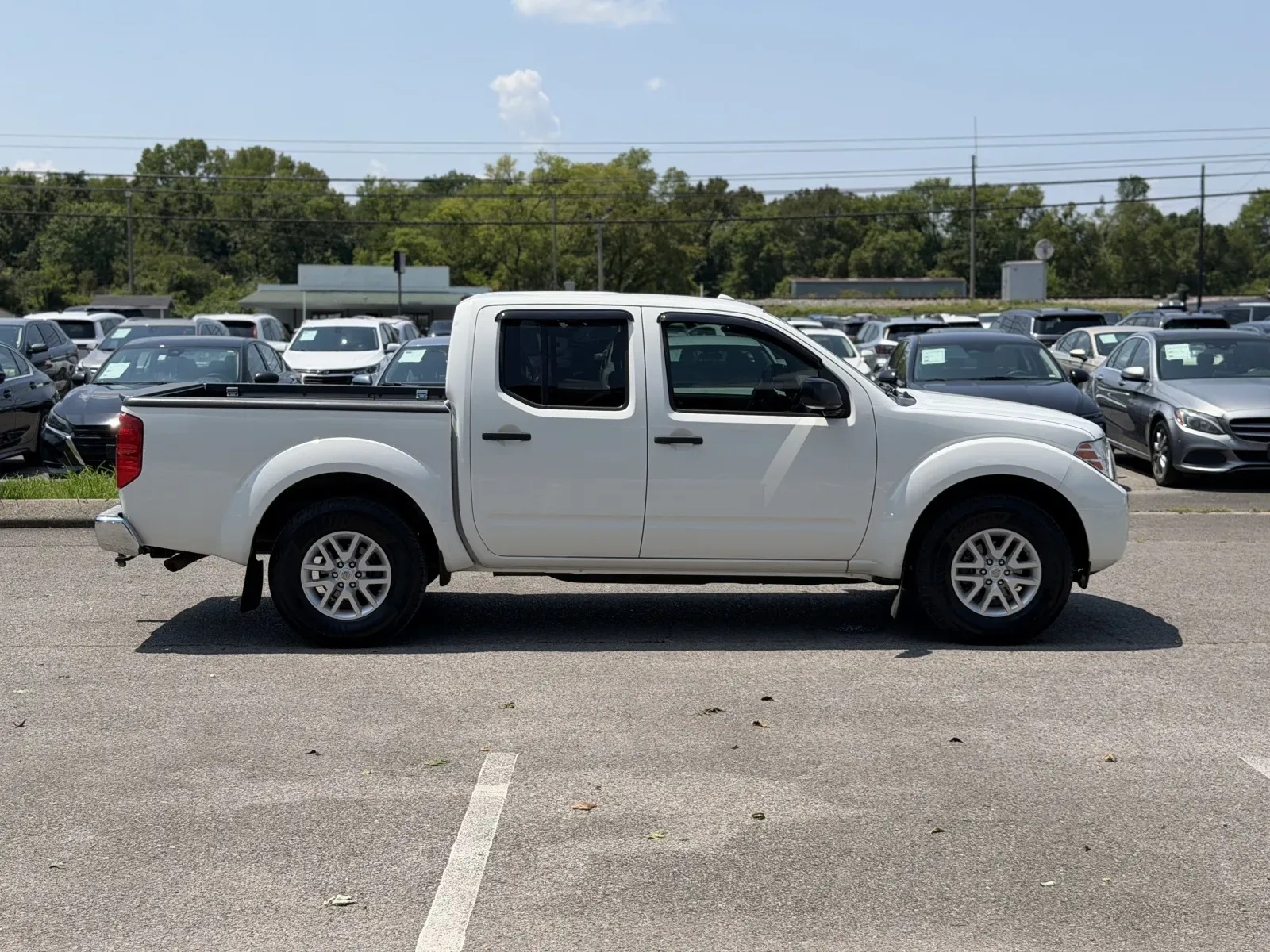 More photos of 2017 Nissan Frontier SV at Angel Motors Inc, TN