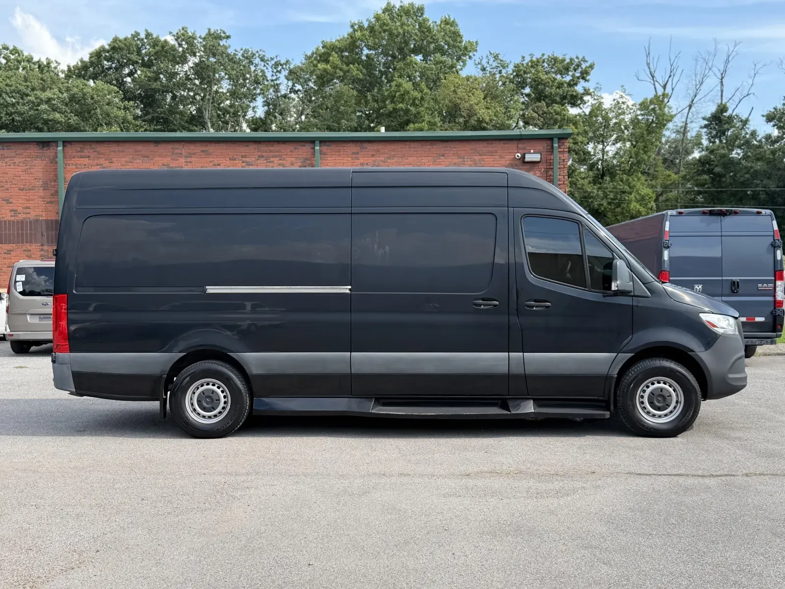 More photos of 2019 Mercedes-Benz Sprinter 2500 at Angel Motors Inc, TN