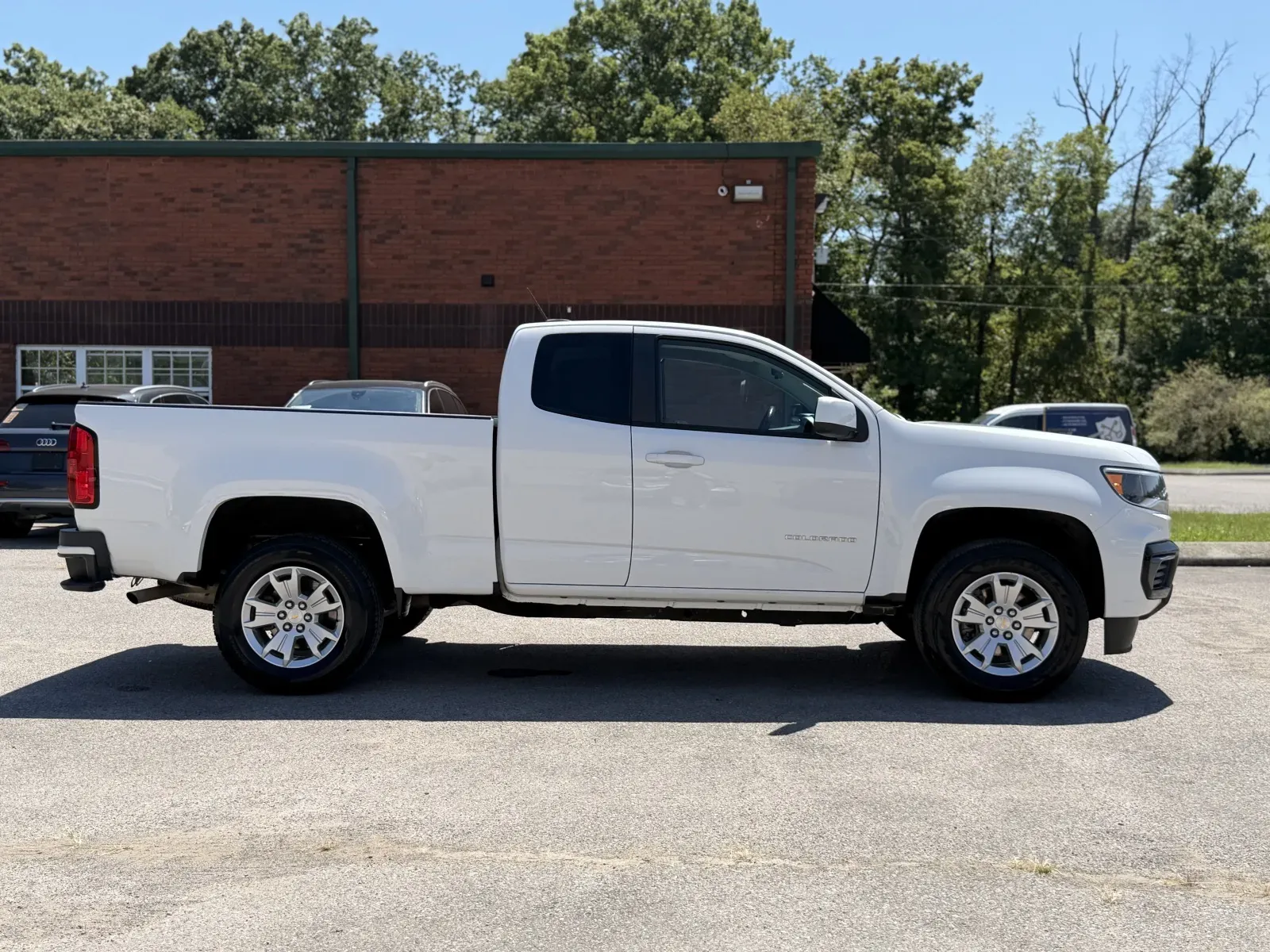 More photos of 2022 Chevrolet Colorado LT at Angel Motors Inc, TN